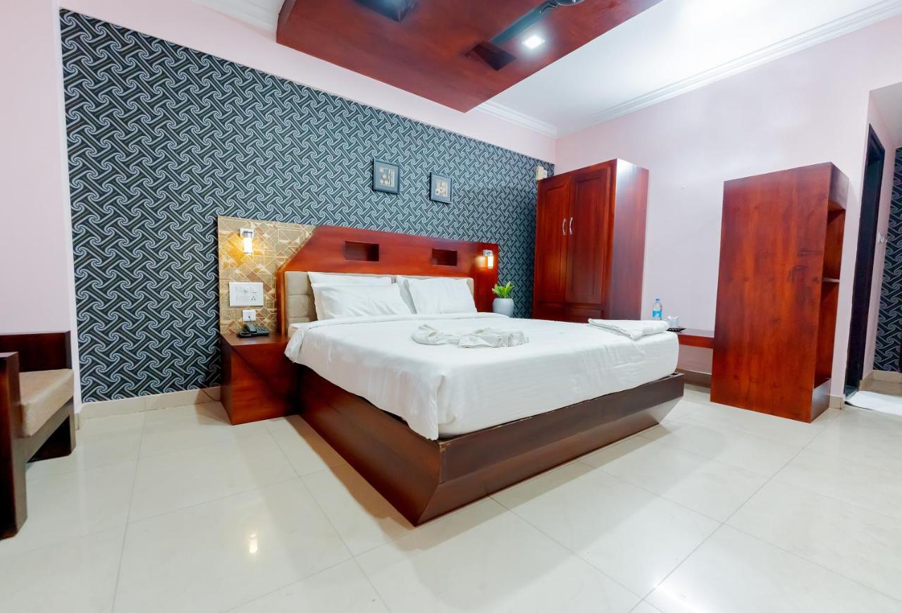 Отель Orchid Residency Коттаям Экстерьер фото