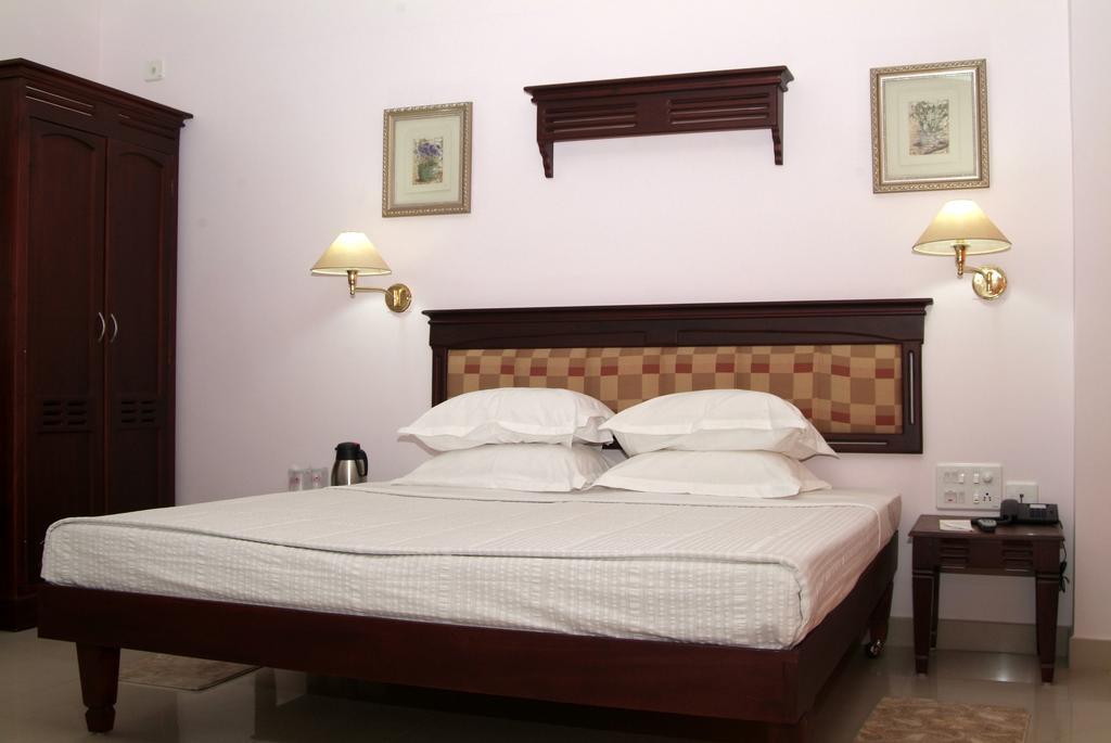 Отель Orchid Residency Коттаям Экстерьер фото
